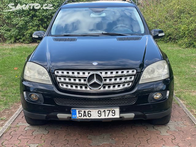 Mercedes Třída M